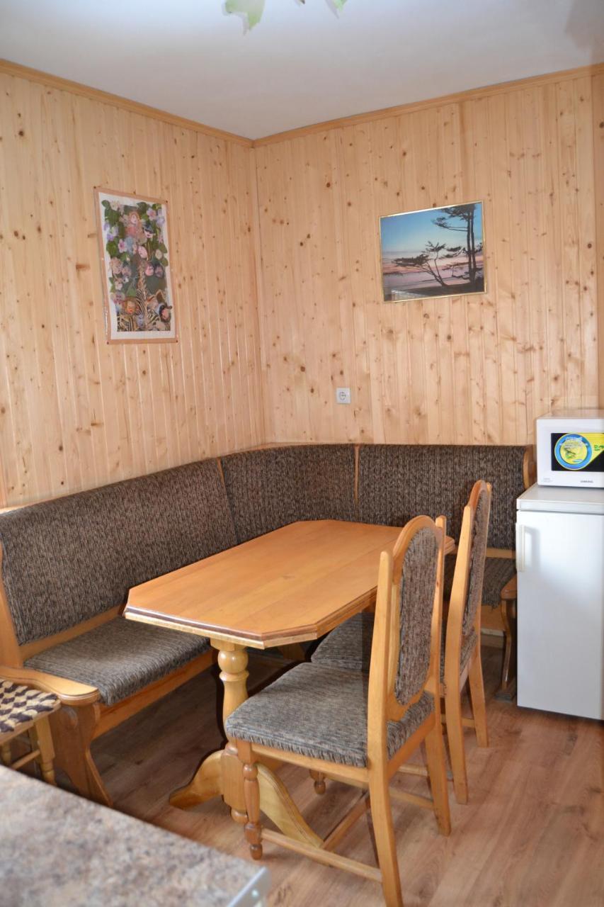 Карпатський Дуб Hotell Jaremtsje Eksteriør bilde